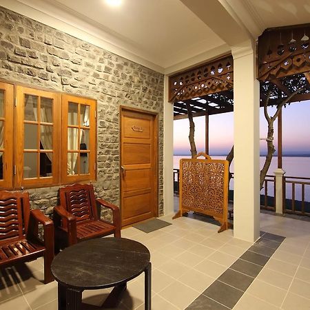 Salay River View Inn Sale Ngoại thất bức ảnh